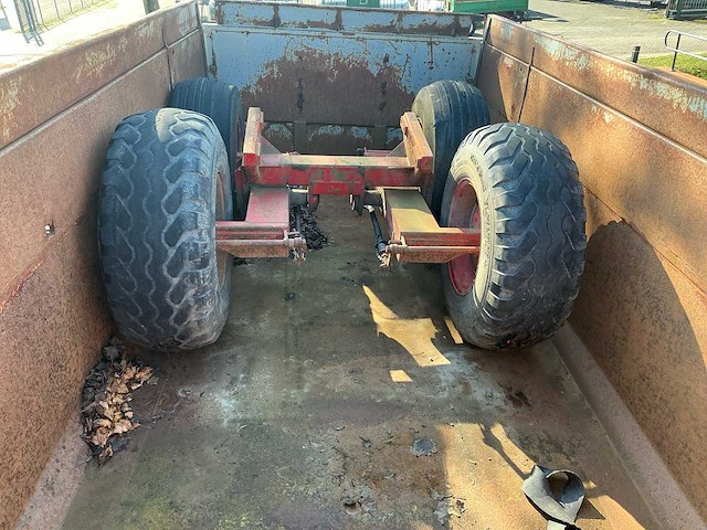 Miedema hst2a kipper op rupsen - afbeelding 21 van  25