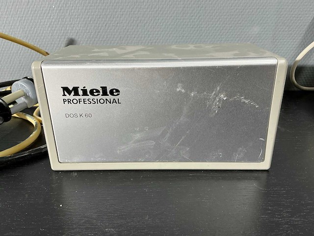 Miele - dos k 60 - doseerunit/ whip mix - mengapparaat - afbeelding 7 van  12