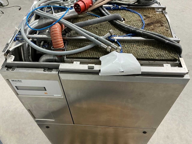 Miele - g7824 - endoscopen desinfector - afbeelding 4 van  4