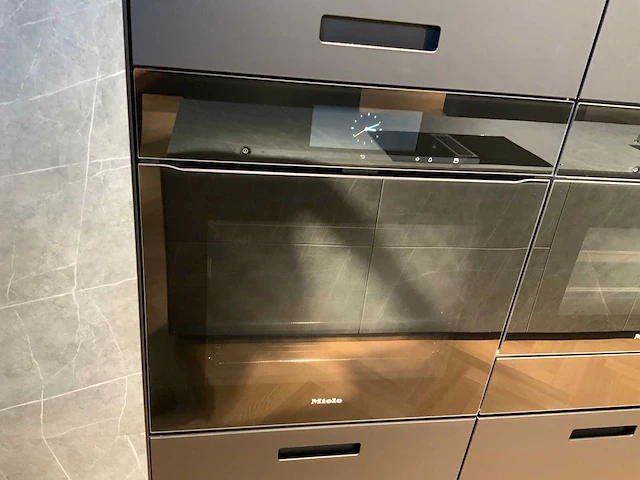 Miele - h6860bpx - oven (c) - afbeelding 1 van  4