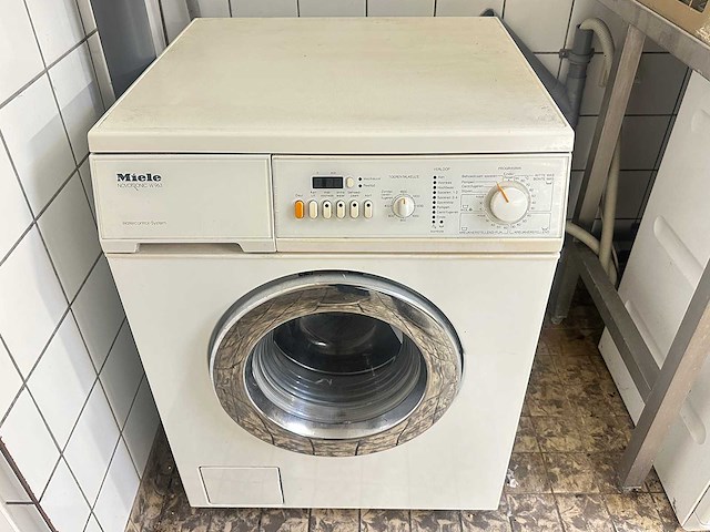 Miele - novotronic w 963 - wasmachine - afbeelding 1 van  4