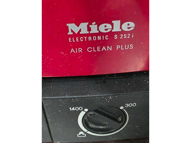 Miele - s252i - stofzuiger - afbeelding 2 van  3