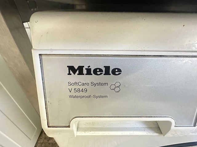 Miele - v 5849 - wasmachine - afbeelding 2 van  4