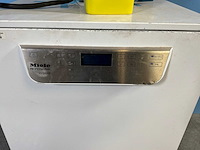 Miele - various medical equipment - 2014 - afbeelding 4 van  6