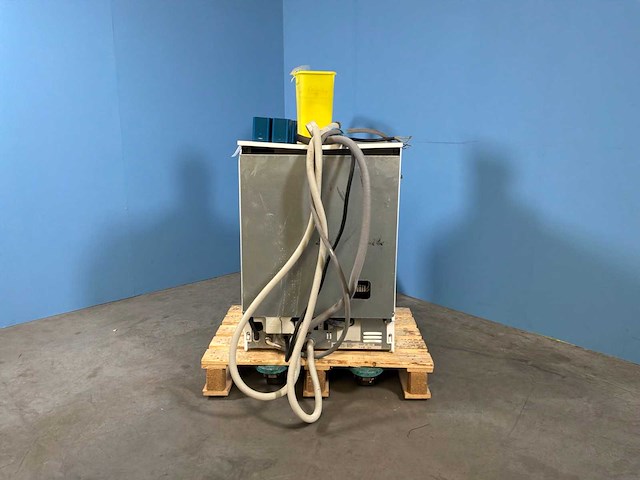 Miele - various medical equipment - 2014 - afbeelding 5 van  6