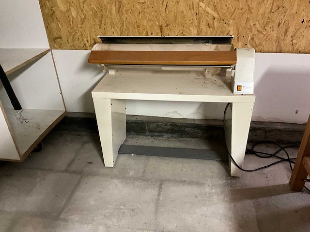 Miele b 855 strijkmachine - afbeelding 2 van  6