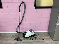Miele complete c2 stofzuiger - afbeelding 1 van  2