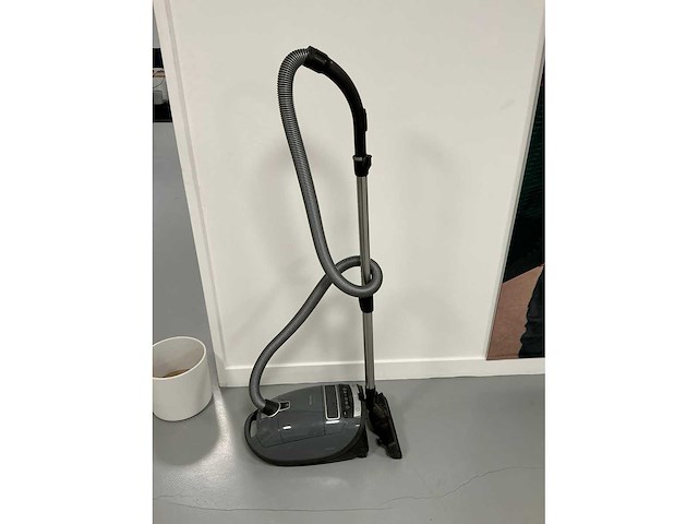 Miele complete c3 stofzuiger - afbeelding 2 van  3