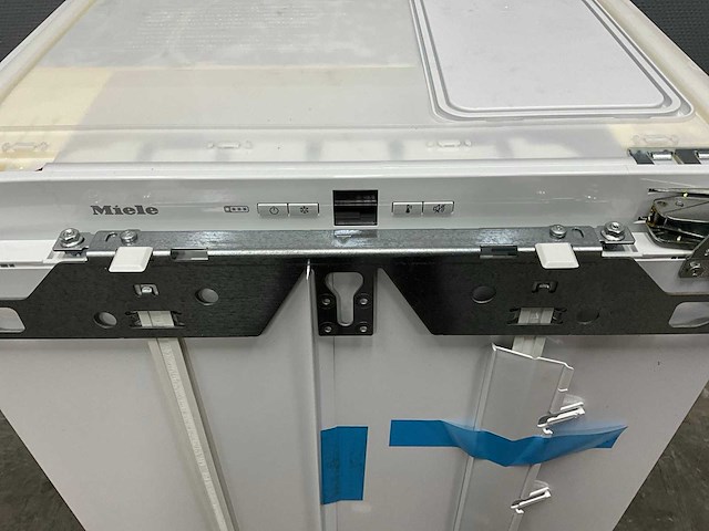 Miele f 32202 i vriezer - afbeelding 2 van  4
