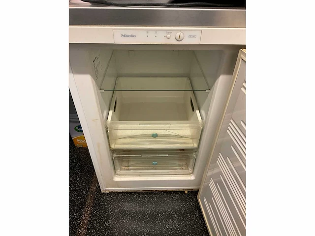 Miele f1312s vriezer - afbeelding 2 van  4