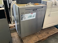 Miele inbouw vaatwasser met rvs deurfront - afbeelding 1 van  6