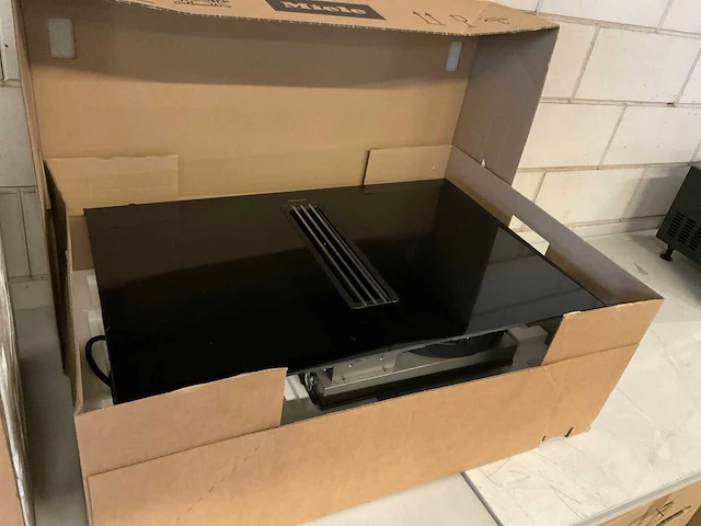 Miele kmda7476 4-zone inductie kookplaat met geintegreerde afzuiging - afbeelding 2 van  6
