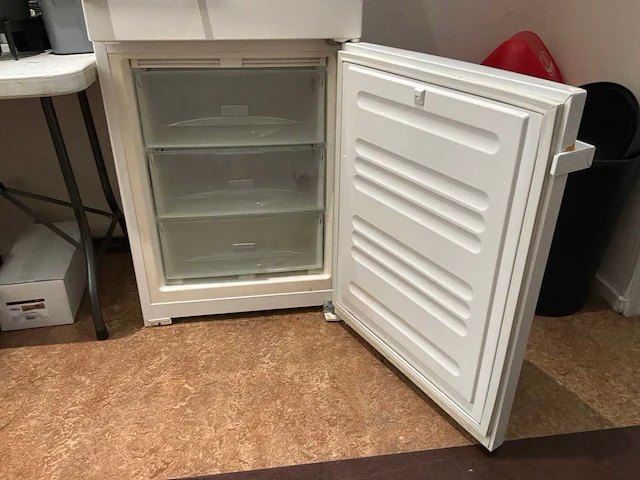 Miele koel-vriescombinatie - afbeelding 6 van  7