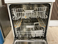 Miele pg 8130 vrijstaande vaatwasser - afbeelding 3 van  4