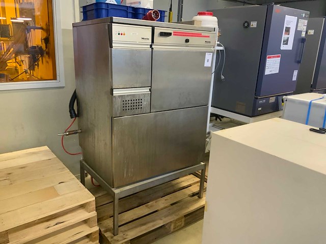 Miele professional ir 6001 laboratorium vaatwasmachine - afbeelding 3 van  4