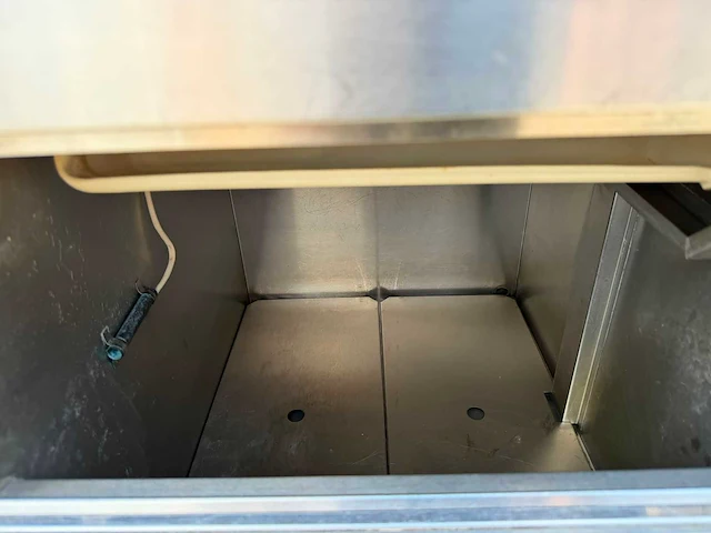 Migel - kd3 zelftapper - ijsblokjesmachine - afbeelding 3 van  5