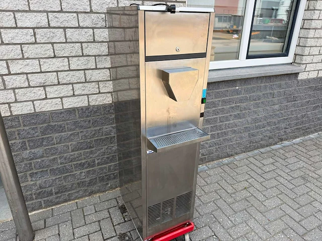 Migel - kd3 zelftapper - ijsblokjesmachine - afbeelding 1 van  5