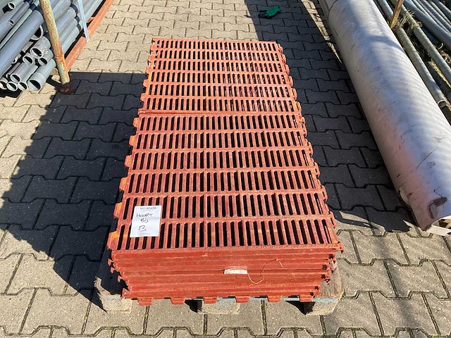 Mik vloerrooster voor varkensstal (98x) - afbeelding 1 van  3