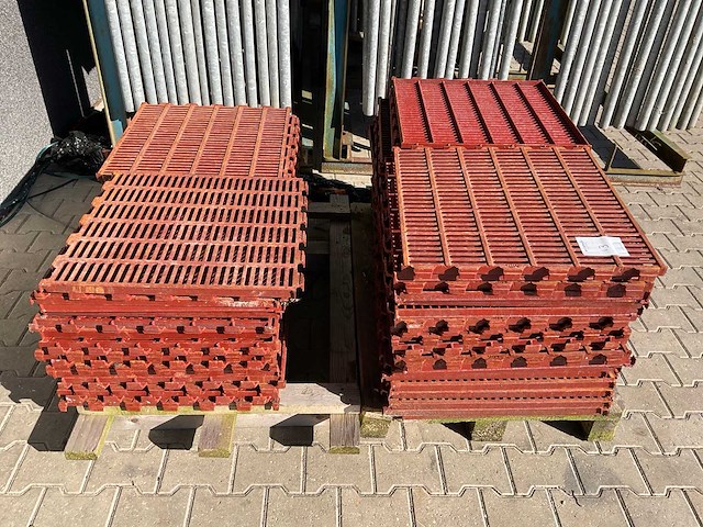 Mik vloerrooster voor varkensstal (98x) - afbeelding 2 van  3