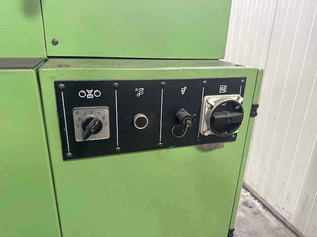 Mikron wf 31 sa universele freesmachine - afbeelding 8 van  18