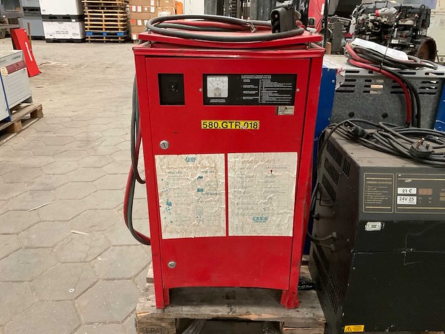 Mikropower bte-48/125 acculader - afbeelding 5 van  6