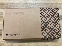Mikrotik crs309-1g-8s + in switch - afbeelding 2 van  3