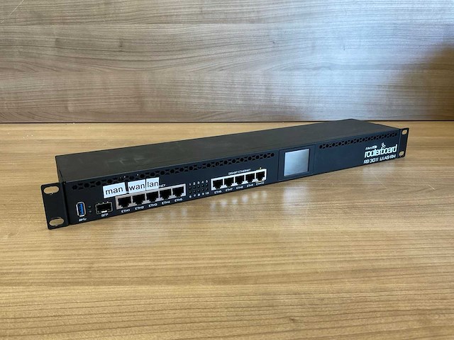 Mikrotik rb3011uias-rm router gige rack mountable - afbeelding 1 van  5