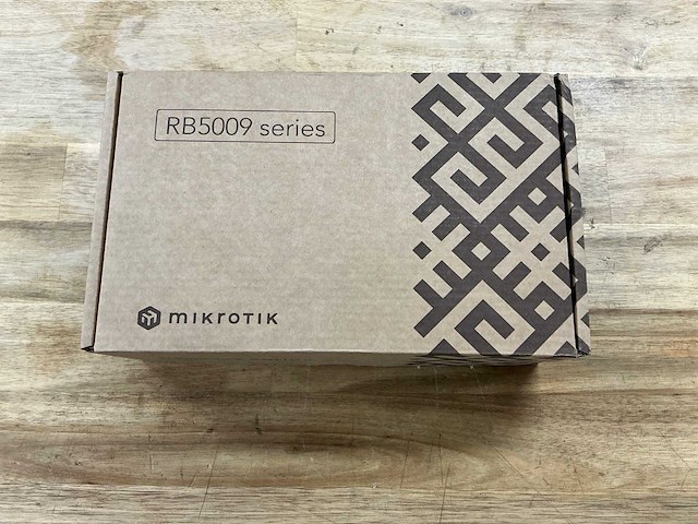 Mikrotik rb5009upr+s+in - afbeelding 2 van  3