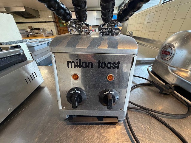 Milan rvs dubbbele toastmachine - afbeelding 1 van  4