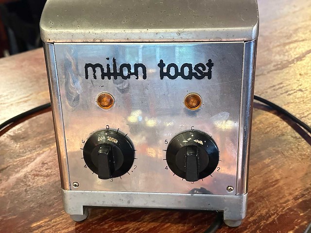 Milan toast - 700x - 2-tangs broodrooster - afbeelding 2 van  3