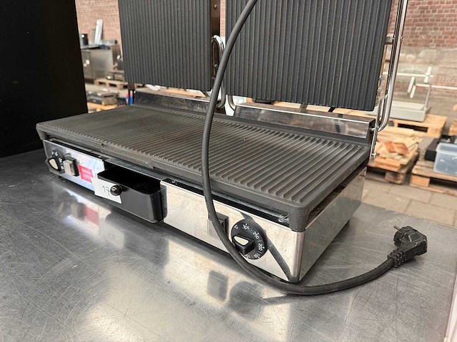Milantoast - professionele dubbele contactgrill / paninigrill - afbeelding 3 van  7