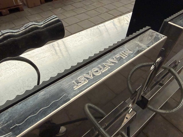 Milantoast - professionele dubbele contactgrill / paninigrill - afbeelding 7 van  7