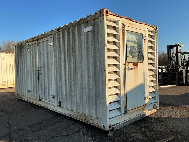 Milantractor stroomgenerator in container - afbeelding 5 van  9