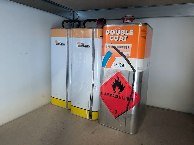 Milieucontainer met inhoud, hiltra - afbeelding 2 van  42