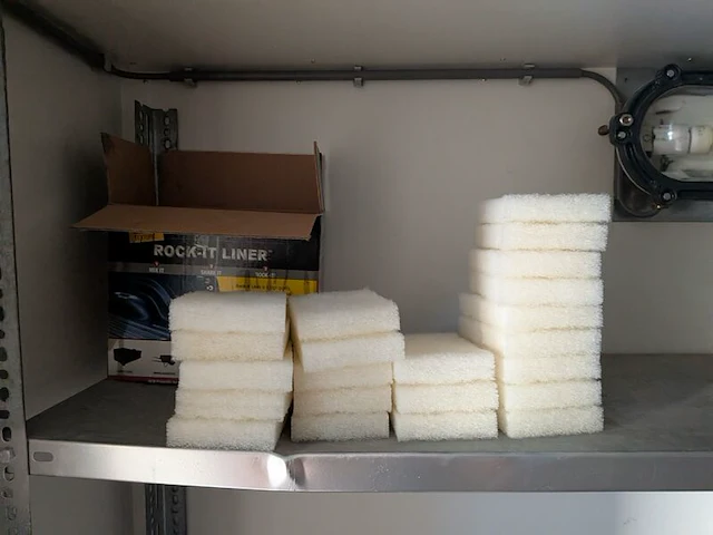 Milieucontainer met inhoud, hiltra - afbeelding 7 van  42