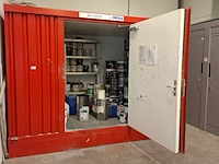 Milieucontainer met inhoud, hiltra