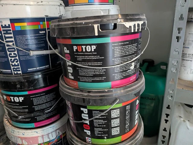 Milieucontainer met inhoud, hiltra - afbeelding 19 van  42