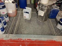 Milieucontainer met inhoud, hiltra - afbeelding 36 van  42