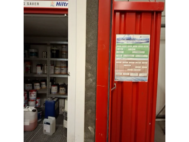 Milieucontainer met inhoud, hiltra - afbeelding 37 van  42