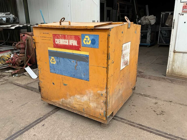 Milieucontainer - afbeelding 7 van  9