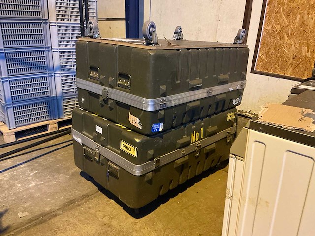 Militaire flightcase - afbeelding 1 van  5