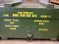 Militaire munitiekist uit het voormalige joegoslavië. gevuld met grote partij dvd's - afbeelding 5 van  5