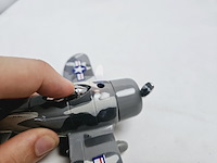 Militaire vliegtuig ansteker - afbeelding 6 van  6