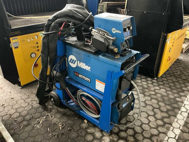 Miller - xmt 450 mpa - mig welding machine - 2015 - afbeelding 11 van  17