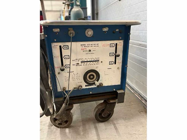 Miller 250 ac/dc-hf tig-lasmachine - afbeelding 7 van  9