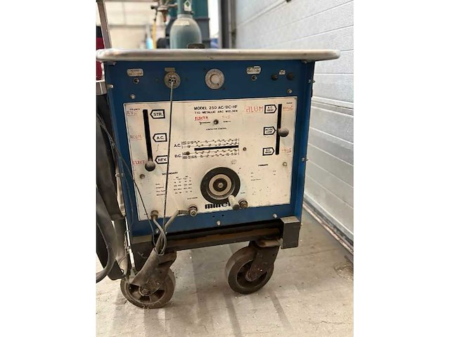 Miller 250 ac/dc-hf tig-lasmachine - afbeelding 6 van  9
