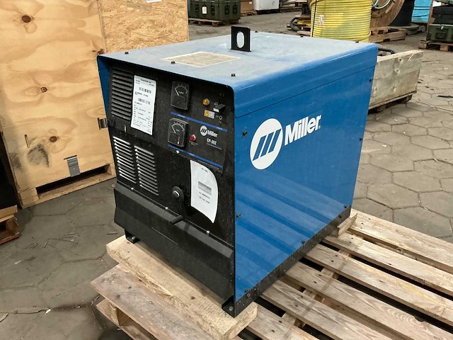Miller cp302 lasmachine - afbeelding 1 van  6