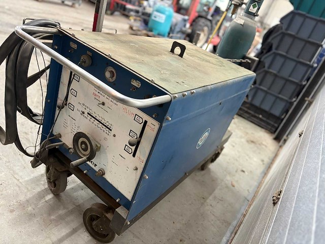 Miller lasapparaat model 250 ac/dc-hf - afbeelding 9 van  11