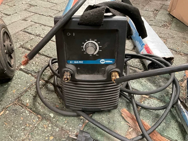 Miller si 160 pfc elektrode lasapparaat - afbeelding 3 van  4