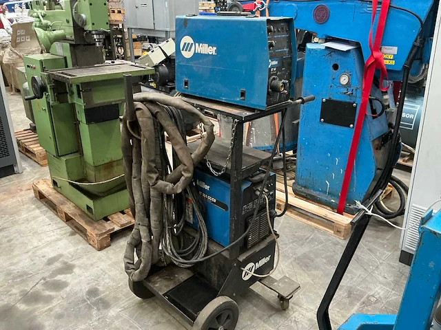 Miller xmt304 mig lasapparaat - afbeelding 5 van  8
